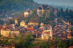 Descoperă România - 4 motive pentru o vacanță în Mureș