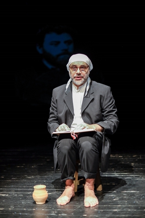 Amintiri din copilărie – one man show susținut de actorul Vitalie Bichir, la Teatrul Național „I.L. Caragiale” din București