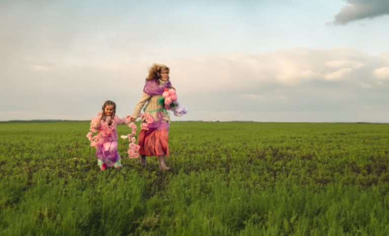 Expoziția caritabilă de artă fotografică “Să respirăm prin culoare” dedicată Zilei Mondiale a Astmului