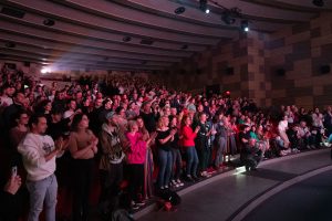 Peste 100.000 de spectatori de la redeschiderea Cinema Victoria și Timiș