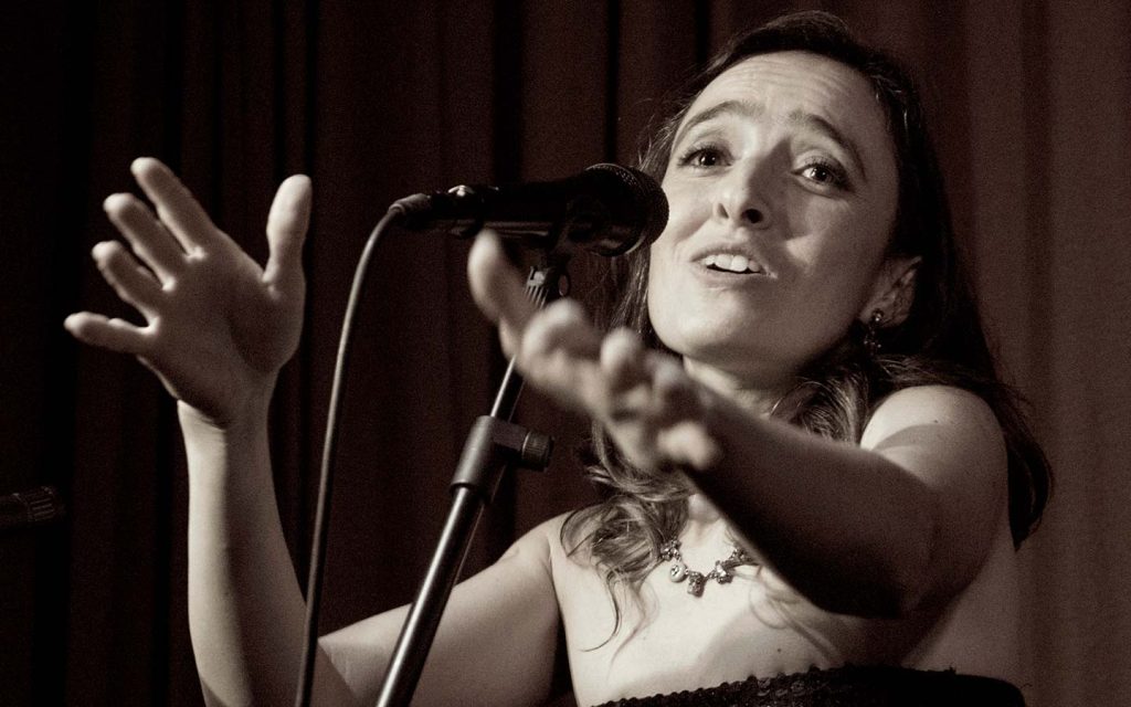 PAULA BAREMBUEM