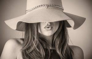 Trenduri estivale Ce scoatem de la naftalină vara aceasta