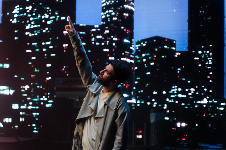 Colaborare istorică în muzica românească, cu un clip cu și despre Edwin Petrea, „Il fenomeno” al artelor marțiale, la doar 15 ani! 