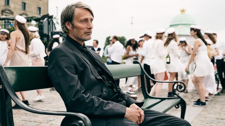 MADS MIKKELSEN cu comedia dramatică premiată cu Oscar ÎNCĂ UN RÂND