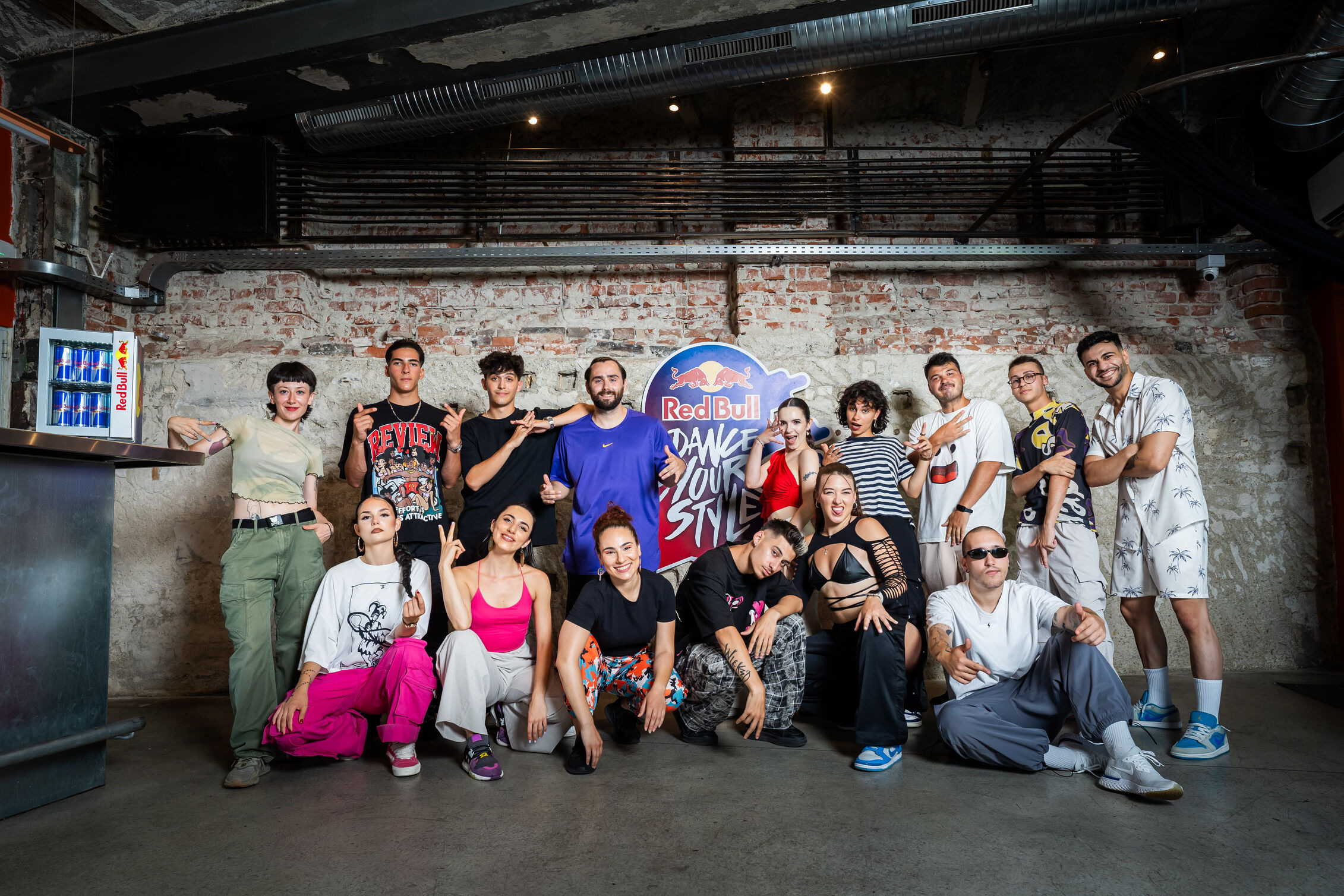 Au mai rămas c&acirc;teva zile p&acirc;nă la finala națională Red Bull Dance Your Style!&nbsp;