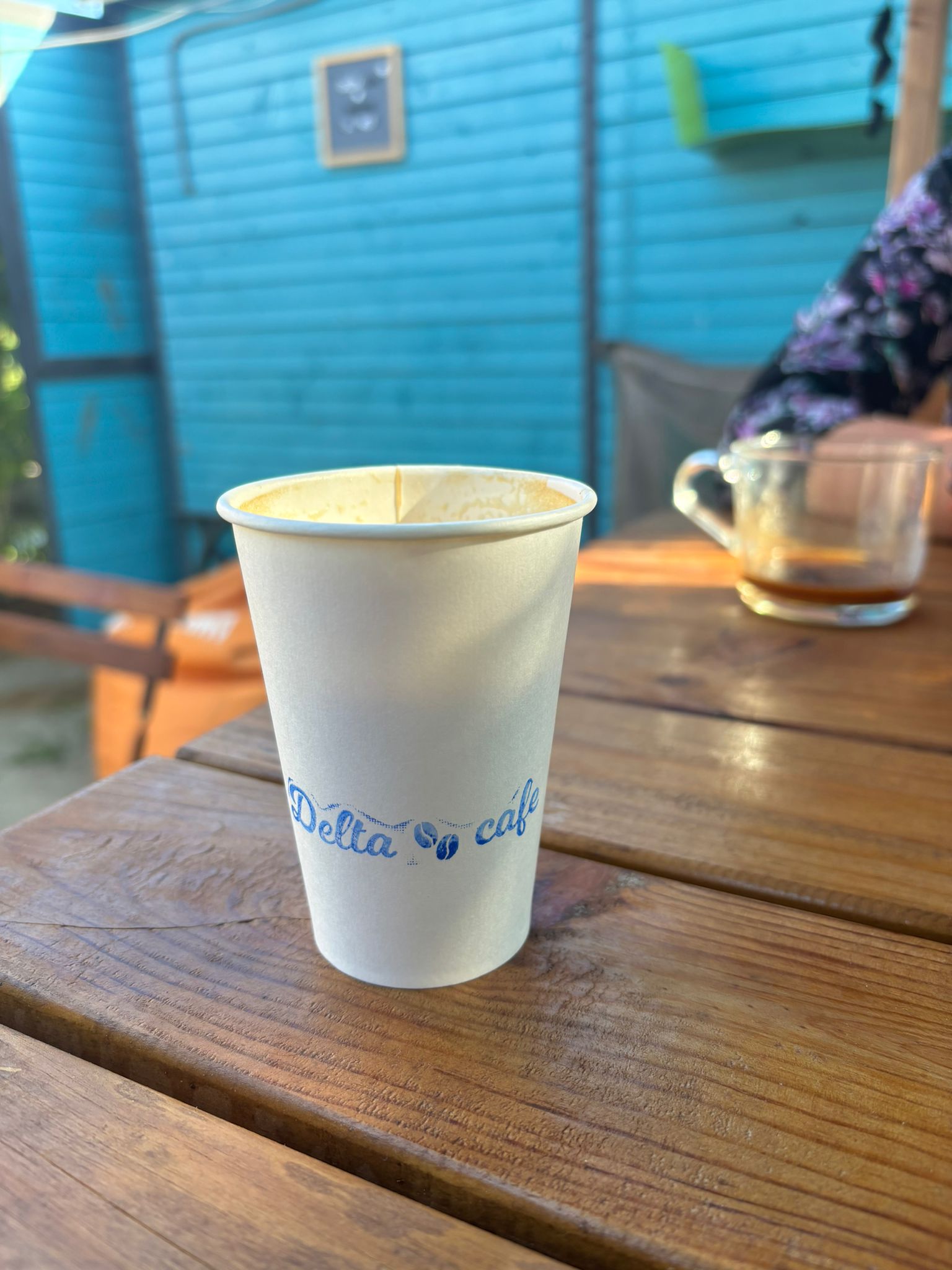 Specialty-Coffee Stop: Delta Cafe Sf&acirc;ntu Gheorghe, locul &icirc;n care se &icirc;nt&acirc;lnesc cinefilii și turiștii