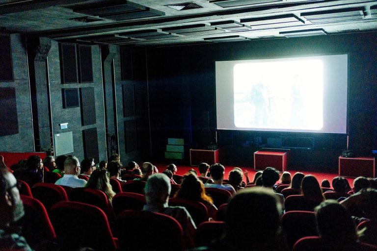 Anul Nou care n-a fost, Săptămâna Mare și Ext. Mașină. Noapte, în programul Nopții Albe a Filmului Românesc