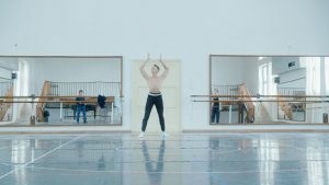 Scurtmetraje de pe întregul mapamond într-un singur loc: Competiția Bucharest International Dance Film Festival