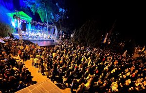 PREMIERĂ la aniversarea de un deceniu a Concertului de Luminație din Cimitirul Central din Cluj-Napoca: