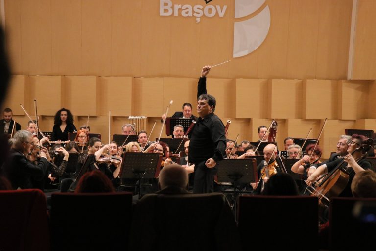 Concert rar la Filarmonica Brașov: Dirijor german și solist la contrabas - un eveniment de neratat