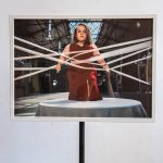 Expoziția „Să Cunoști Lumea”, despre expresivitate, inclusivitate și frumusețea din diversitate, la Galeria Galateca