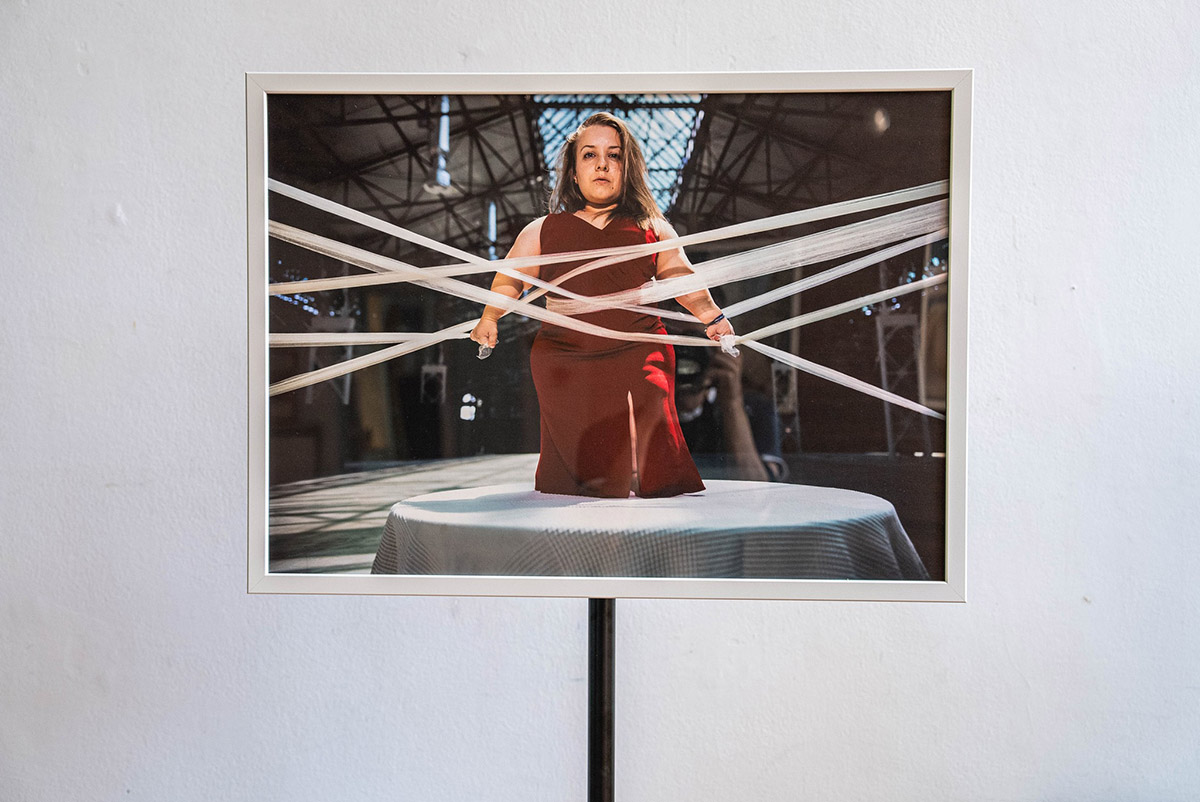 Expoziția &bdquo;Să Cunoști Lumea&rdquo;, despre expresivitate, inclusivitate și frumusețea din diversitate, la Galeria Galateca