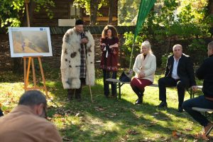 Fundația Conservation Carpathia lansează albumul „Întâlniri memorabile prin Munții Făgăraș”