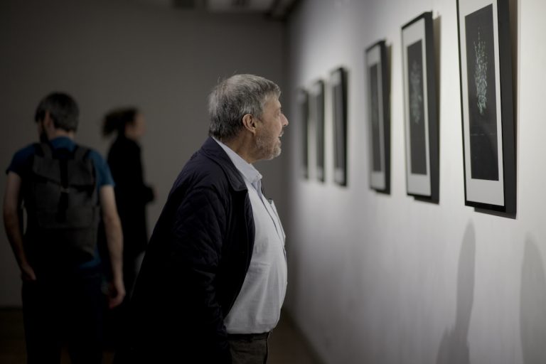 Conexiuni între multiple discipline și problematici, facilitate prin artă și podcasturi inovative de Marginal