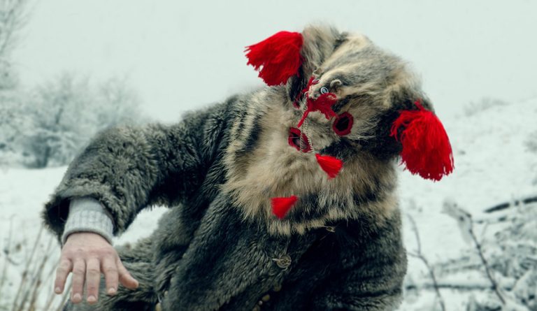 MOROJAN – Expoziție de fotografie semnată de artistul CRISTIAN CALISTRU