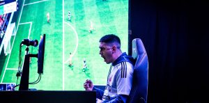 Primul sezon eSuperliga, liga de esports afiliată oficial Superligii de fotbal a României, continuă la Botoșani