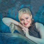 Mezzosoprana RUXANDRA DONOSE aduce în dar publicului gălățean un cadou muzical de excepție