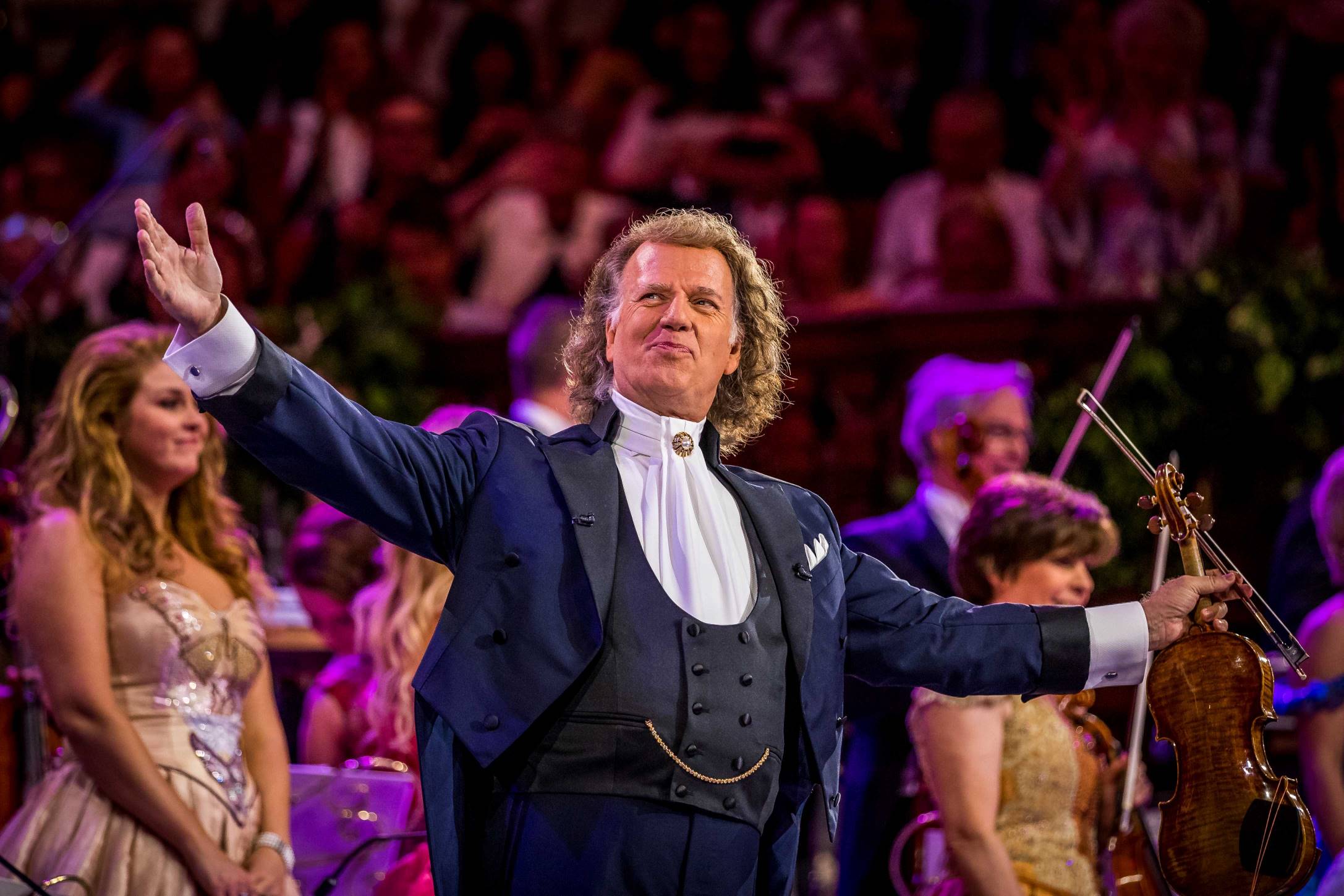 Bilete în vânzare pentru concertele André Rieu: trăiește magia muzicii live, în 2025, la BTarena, Cluj-Napoca!
