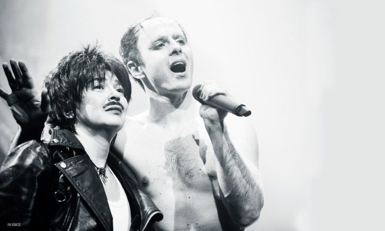 Hedwig and the Angry Inch – spectacol Teatrul Stela Popescu – pe 10 decembrie, la Metropolis