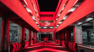 Nike, mai determinat ca niciodată să-și susțină comunitatea în a merge mai departe, prin sport, fan engagement și story telling