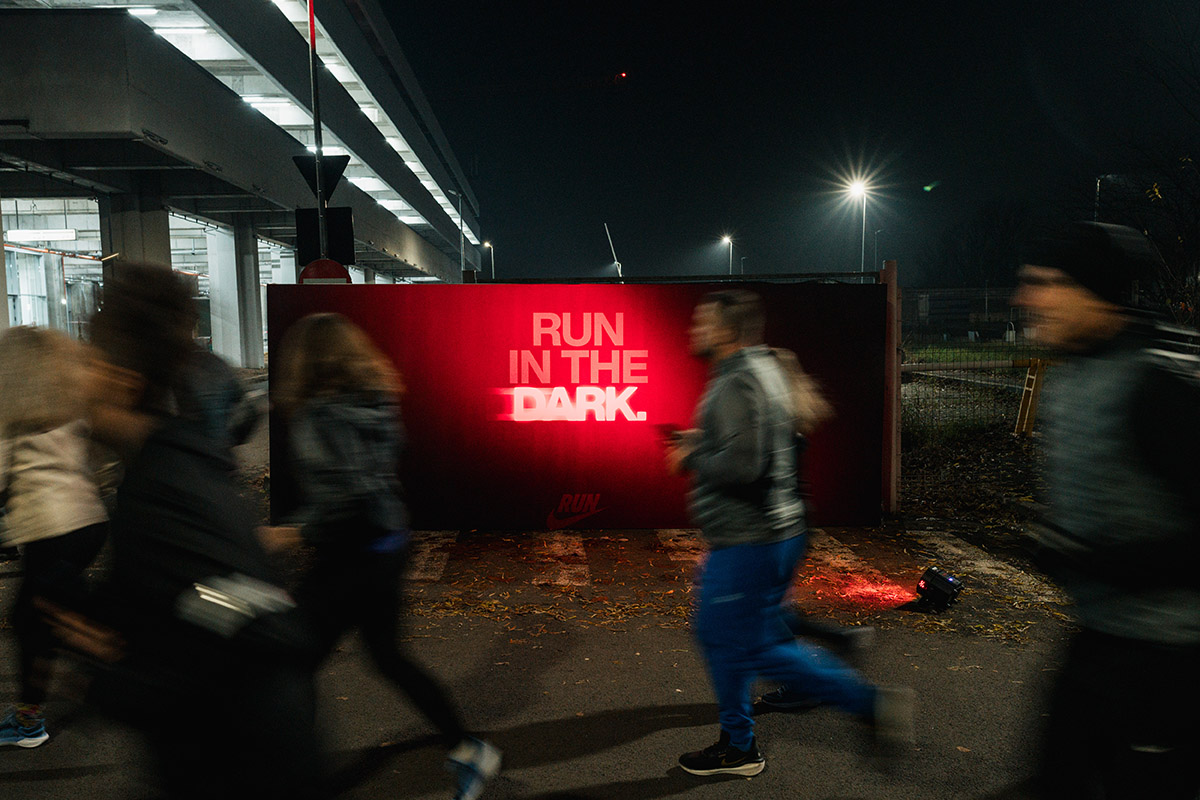Nike, mai determinat ca niciodată să-și susțină comunitatea în a merge mai departe, prin sport, fan engagement și story telling