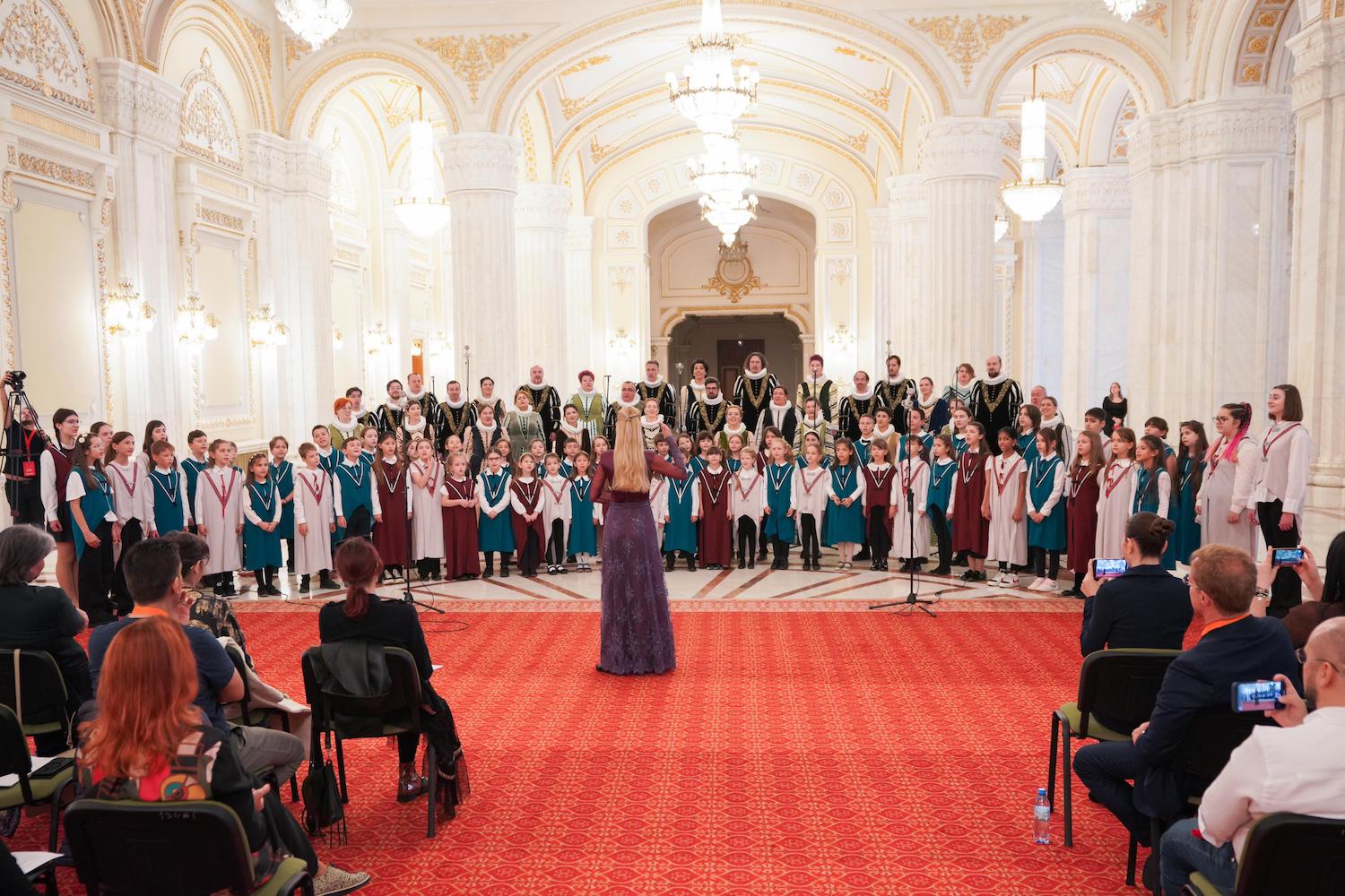 Corul Madrigal și Cantus Mundi &icirc;n 2024: 4 turnee internaționale, 294 de evenimente, 255.000 de spectatori și&nbsp; un cadou de final de an pentru public&nbsp;