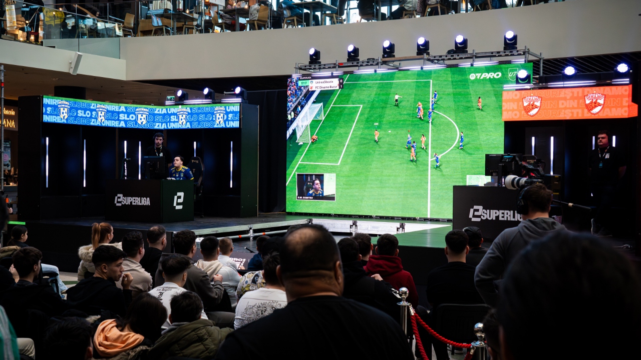 Cei mai buni jucători de EA FC din România se întâlnesc la Arad în etapa a VI-a eSuperliga