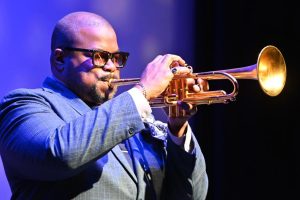 OMUL CU DISCURILE | Jeremy Pelt: Tomorrow’s Another Day