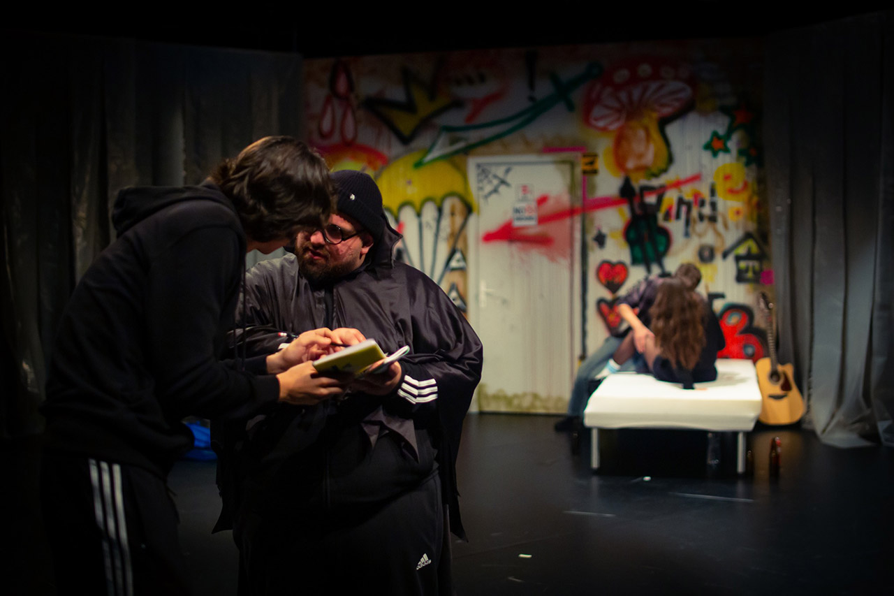 Spectacole de teatru marca EFECTIV în premieră