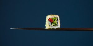 Tamashi Sushi & More, o nouă destinație gastronomică în București pentru iubitorii bucătăriei japoneze