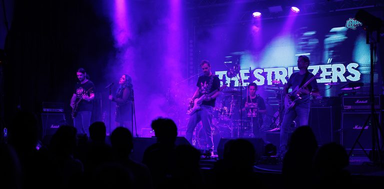 The Strizzers „Aproape Acustic” pentru prima dată la Uzina Coffee, București 