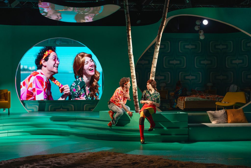 Teatro Lúcido la Malul Infinitului