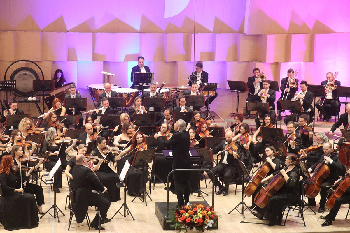 Tiberiu Soare revine la Filarmonica Brașov