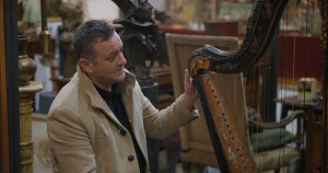 În ultimul episod din aprilie, Vânătorii de Comori caută un obiect de la început de Secol xx