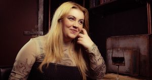 Ana Coman lansează vinyl-ul „Nouă pretexte să nu mă uiți”