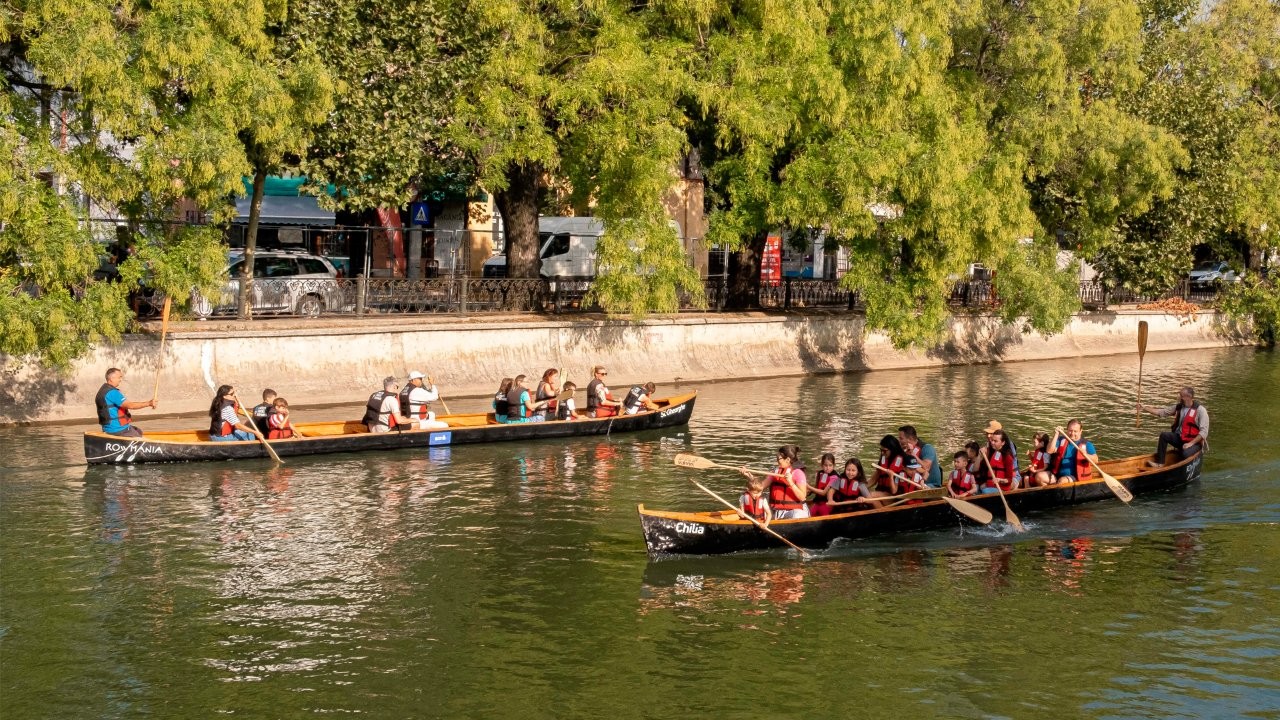 „Dâmbovița Apă Dulce 2025” – 12 aprilie: plimbări pe apă, activități recreative pe mal și ecologizare la Națiunile Unite