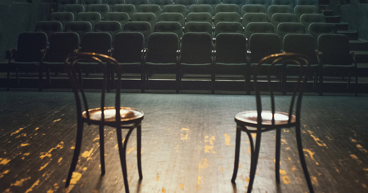 Spectacole captivante, actori de top și povești care &icirc;mbină comedia cu emoția - &icirc;n luna aprilie pe scenele din București și din țară