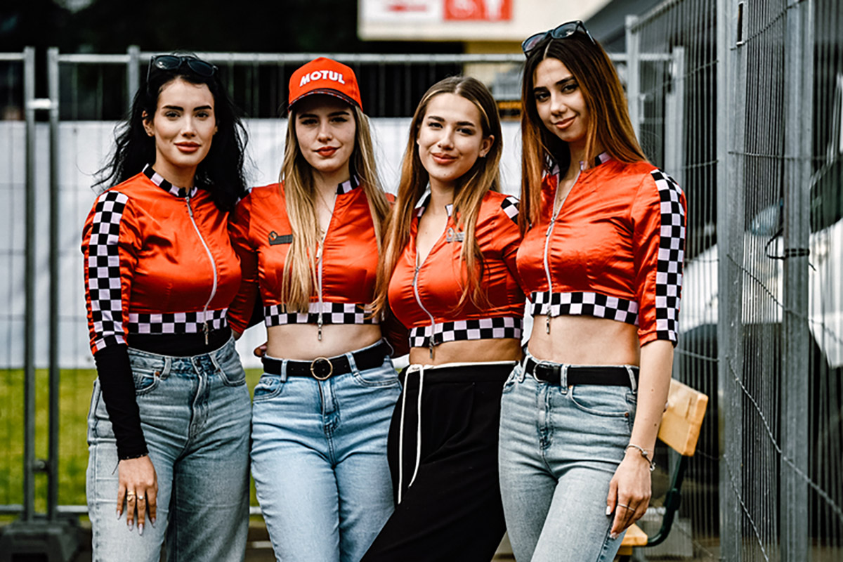 Spectacol pe roți: peste 42.000 de oameni la ATBS 2025, festivalul industriei automotive