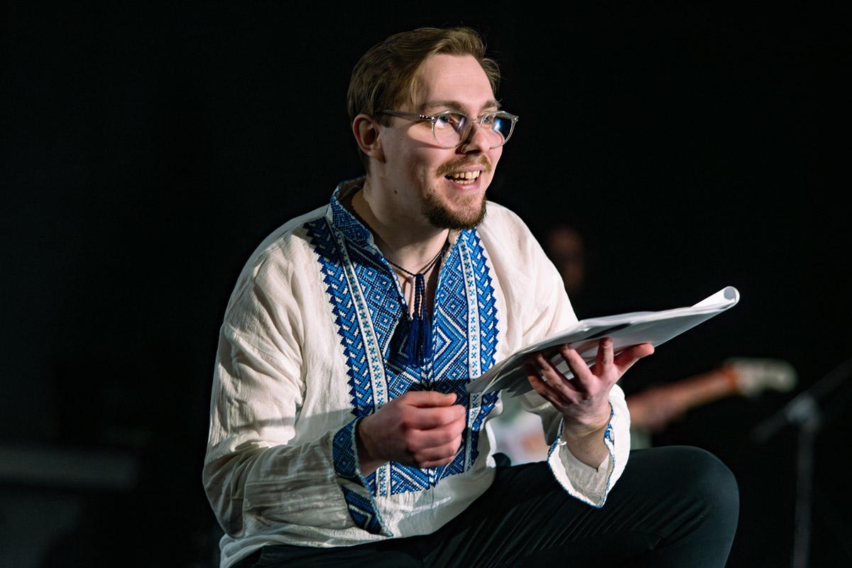 &bdquo;Plai cu dor&rdquo; &ndash; spectacol-concert &icirc;n premieră la Lugoj, cu Teatrul Portabil Timișoara