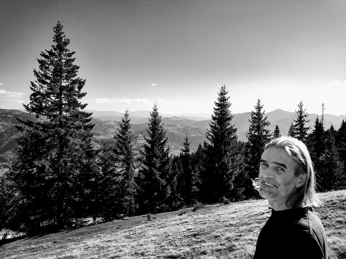 Seară de poezie la Institutul Cervantes, Poezie 2x2: Andaluzia dialoghează poetic cu Rom&acirc;nia