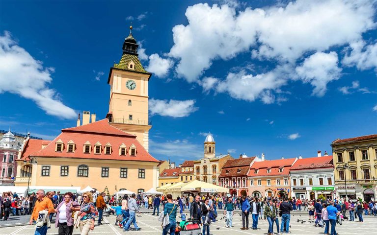 Ce faci vara asta în Brașov?