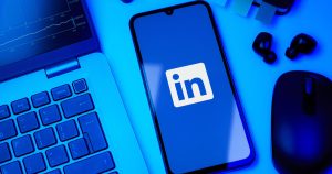 SocialPedia 70: Despre comunicarea pe LinkedIn cu Corina Neagru, Magor Csibi și Iulia Stănescu