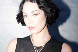 KELLY LEE OWENS