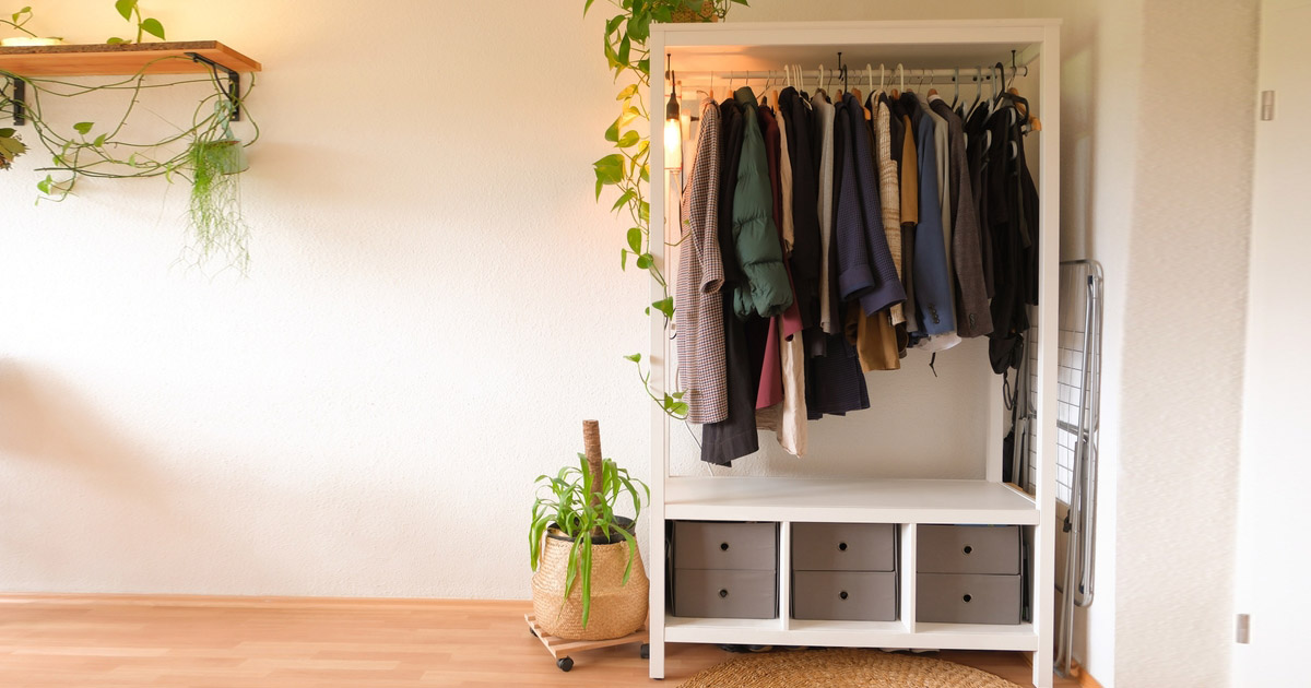 Cum &icirc;ți construiești o garderobă practică și versatilă