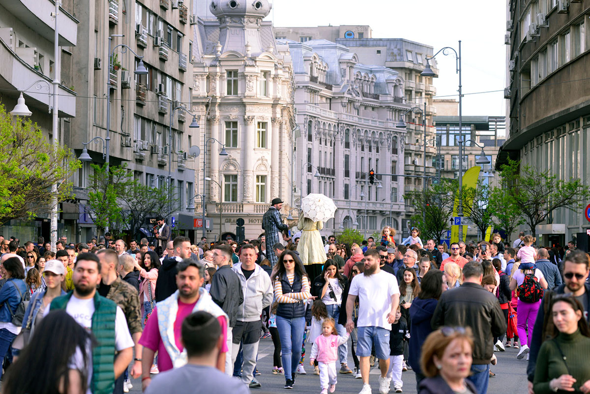 Artă și joacă pentru comunitate pe Calea Victoriei, în Cotroceni și în sectorul 3, în acest weekend, la „Străzi Deschise – București”