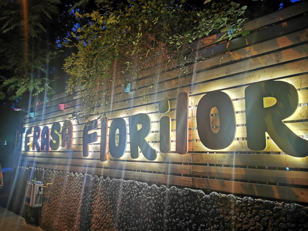Terasa Florilor