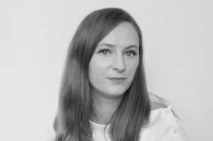 VERONICA TĂRCATU: Între arhitectură și bijuterie