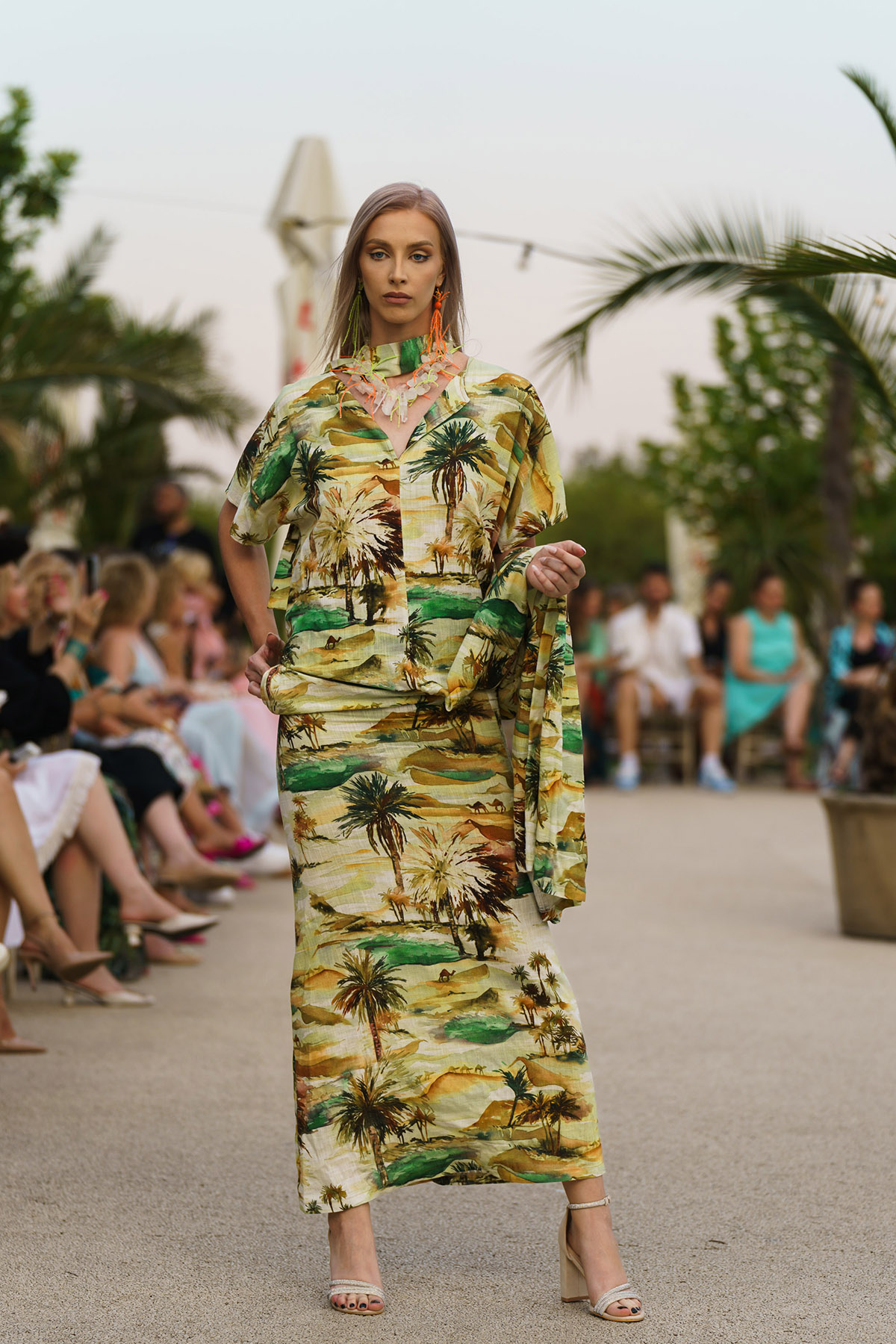 Cel mai chic eveniment al Verii: POOL FASHION SHOW 2025!
