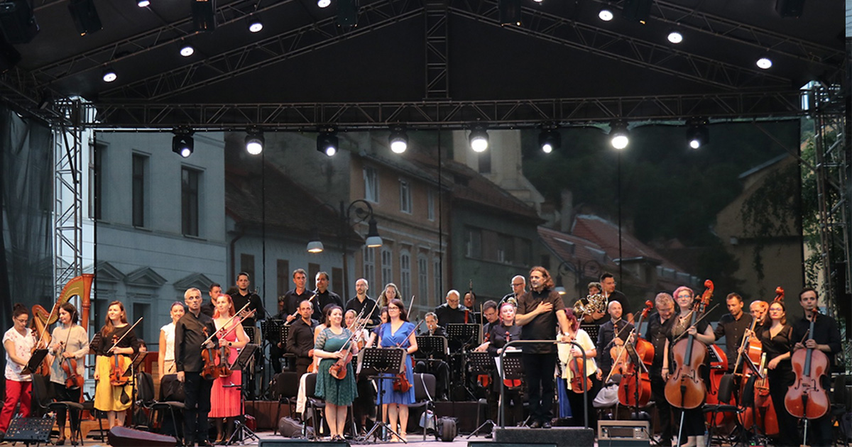 Concert în aer liber cu muzică de film: “Hollywood Classics” în Piața Sf. Ioan