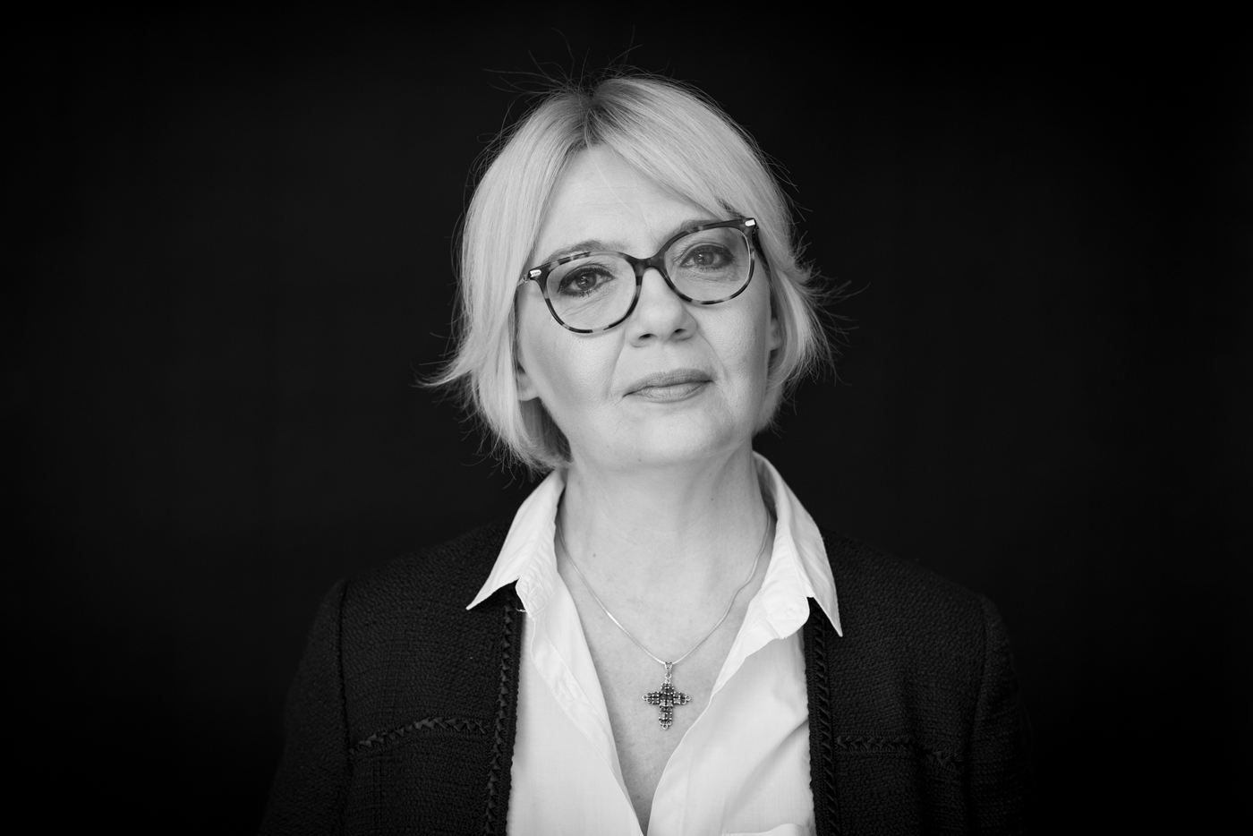 CLIN D’OEIL | EMILIA POPESCU: “Teatrul este frumos pentru că îți oferă de toate” Emilia Popescu interviu 2025
